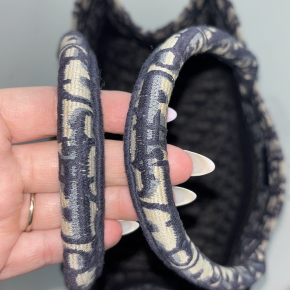 Christian Dior Medium Booktote - Picture 14 of 14